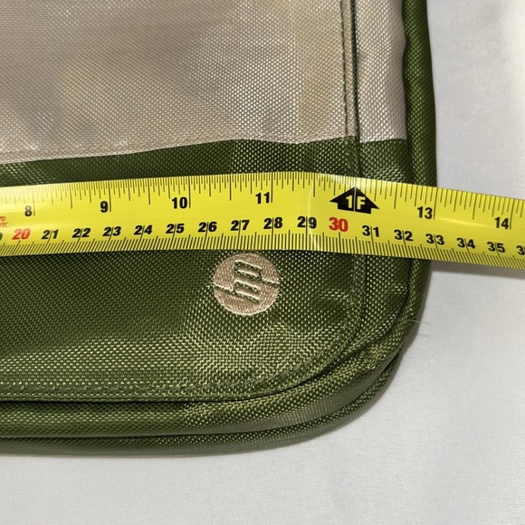 Carrying Case (Messenger) for 16.1" Notebook - Leaf Green Messenger Bag UNISEX - Picture 13 of 15